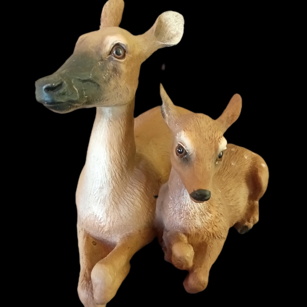 Rare Vintage Universal Statuary Doe/Fawn Figurine Numbered - Picture 5 of 10